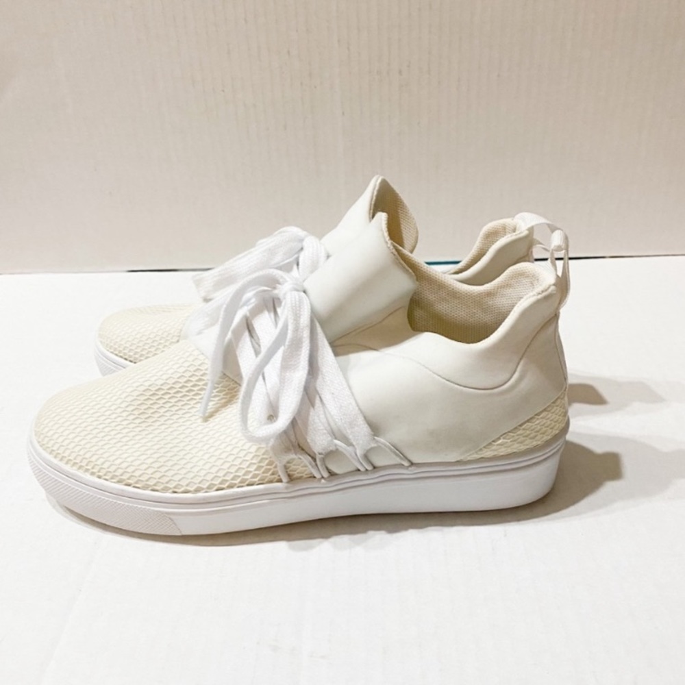 Steve Madden Lancer White Sneakers size 6.5